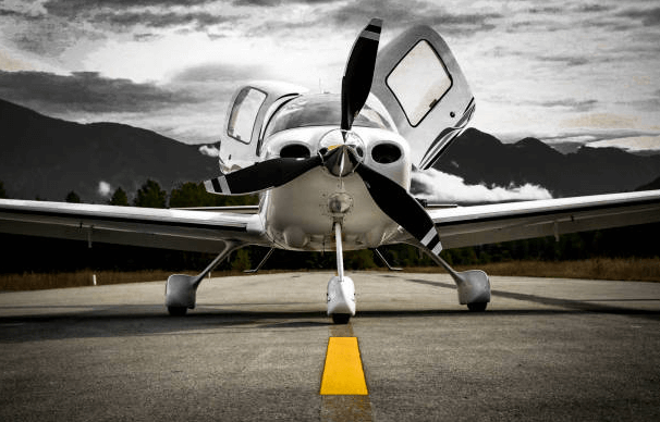 5120x1440p 329 small planes background