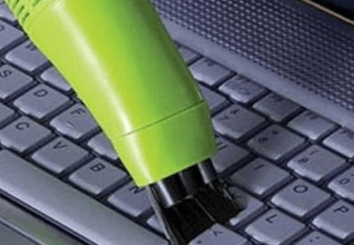 Computer cleaning vacuum