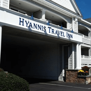 hyannis travel inn