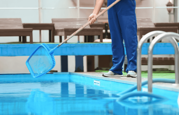 pool cleaning jobs